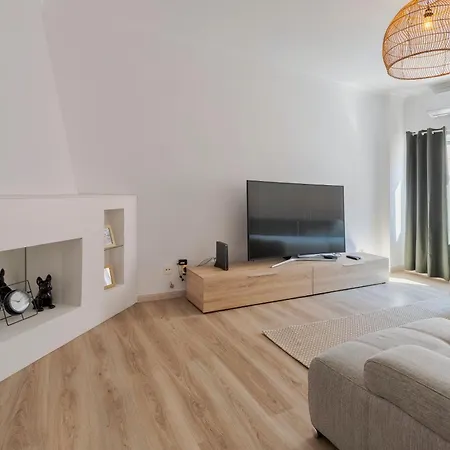 Апартаменты Lucia House - By Y Concept Сетубал